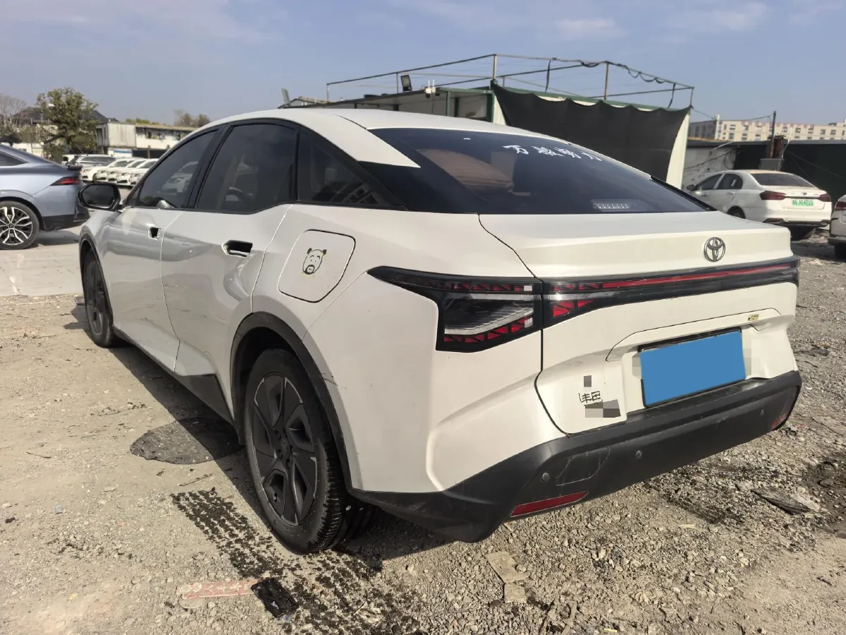 2023 Toyota bZ3 BEV 49.92KWH,autocango,china used car exporter,china ev exporter,chinese used car exporter,chinese used ev exporter
