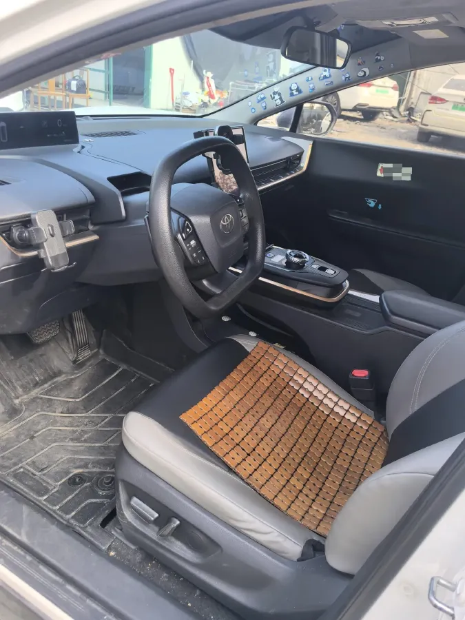 2023 Toyota bZ3 BEV 49.92KWH,autocango,china used car exporter,china ev exporter,chinese used car exporter,chinese used ev exporter