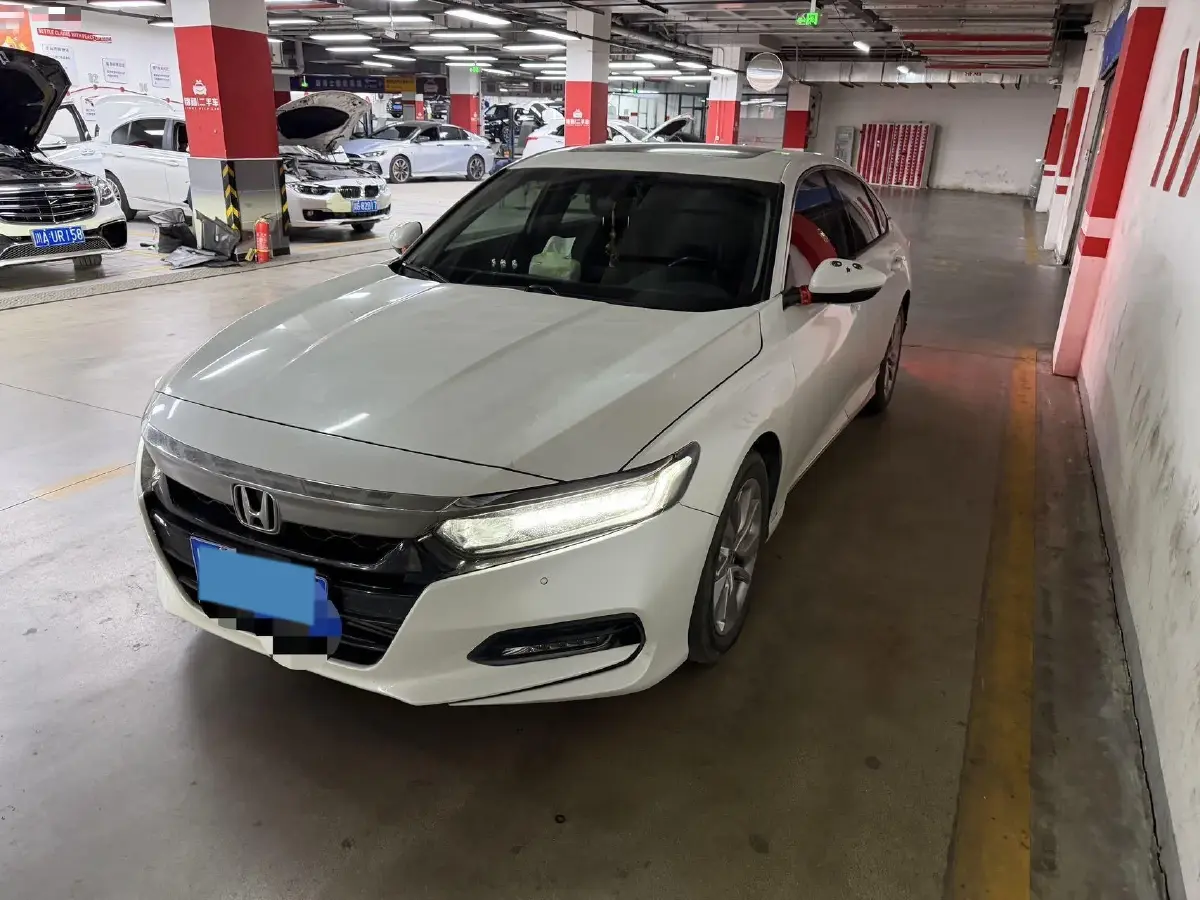 2018 Honda Accord 1.5T 194HP L4 CVT