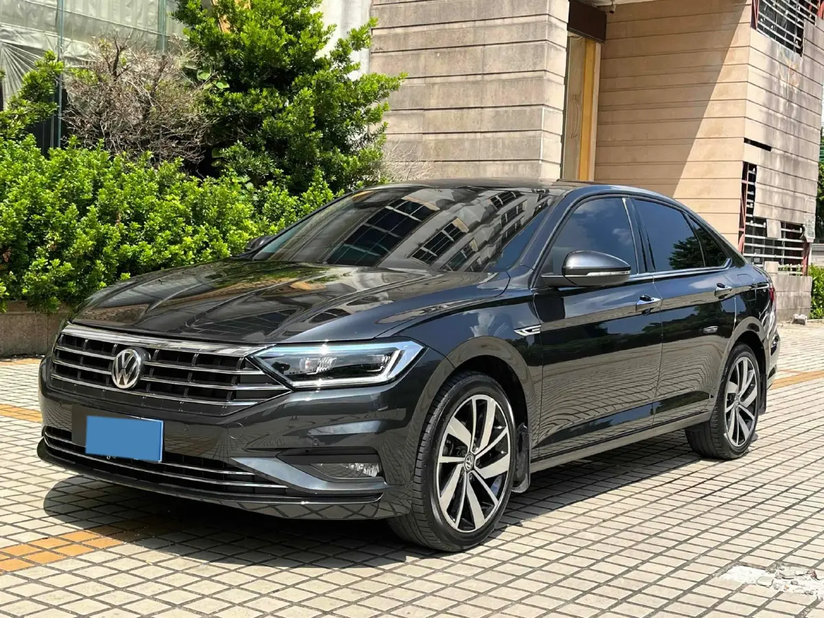 2021 Volkswagen Sagitar 1.4T 150HP L4 7DCT