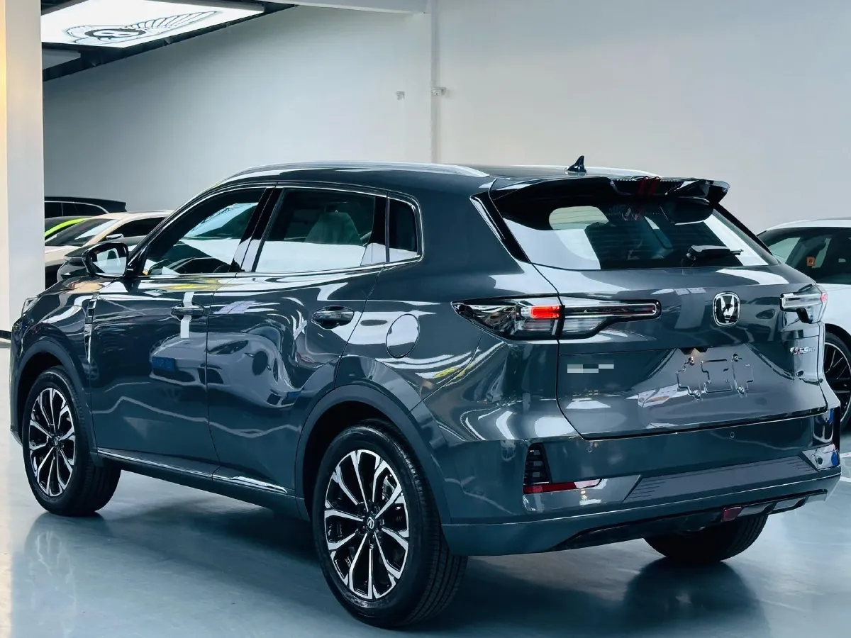 2025 ChangAn CS55PLUS PHEV 1.5L 98HP L4 E-CVT PHEV,autocango,china used car exporter,china ev exporter,chinese used car exporter,chinese used ev exporter