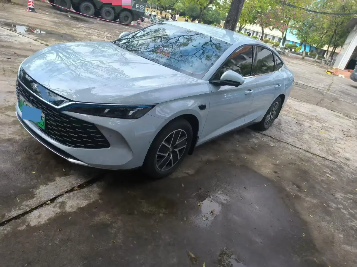 2026 BYD QinL 1.5L 101HP L4 E-CVT PHEV