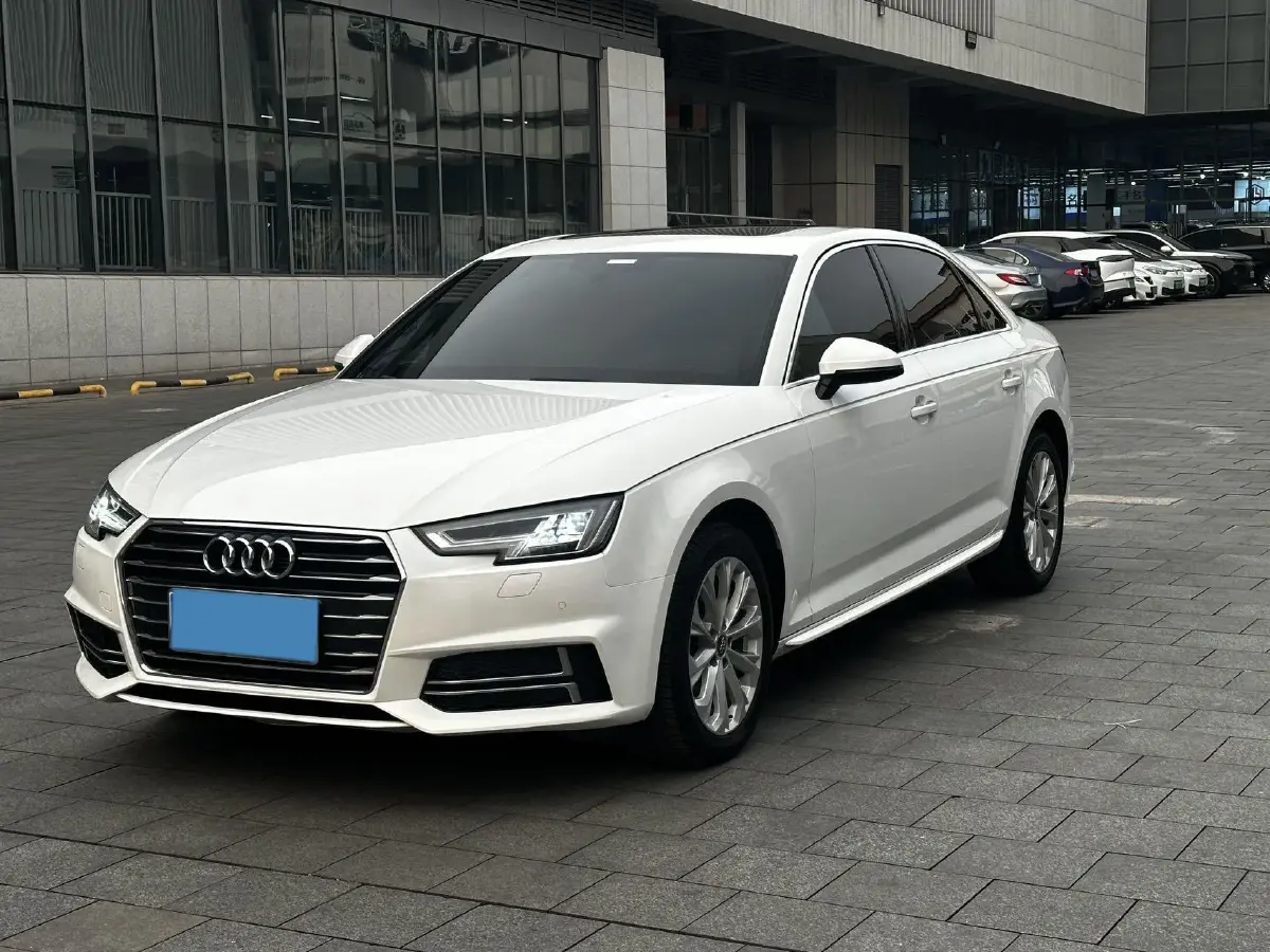 2019 Audi A4L 2.0T 190HP L4 7DCT
