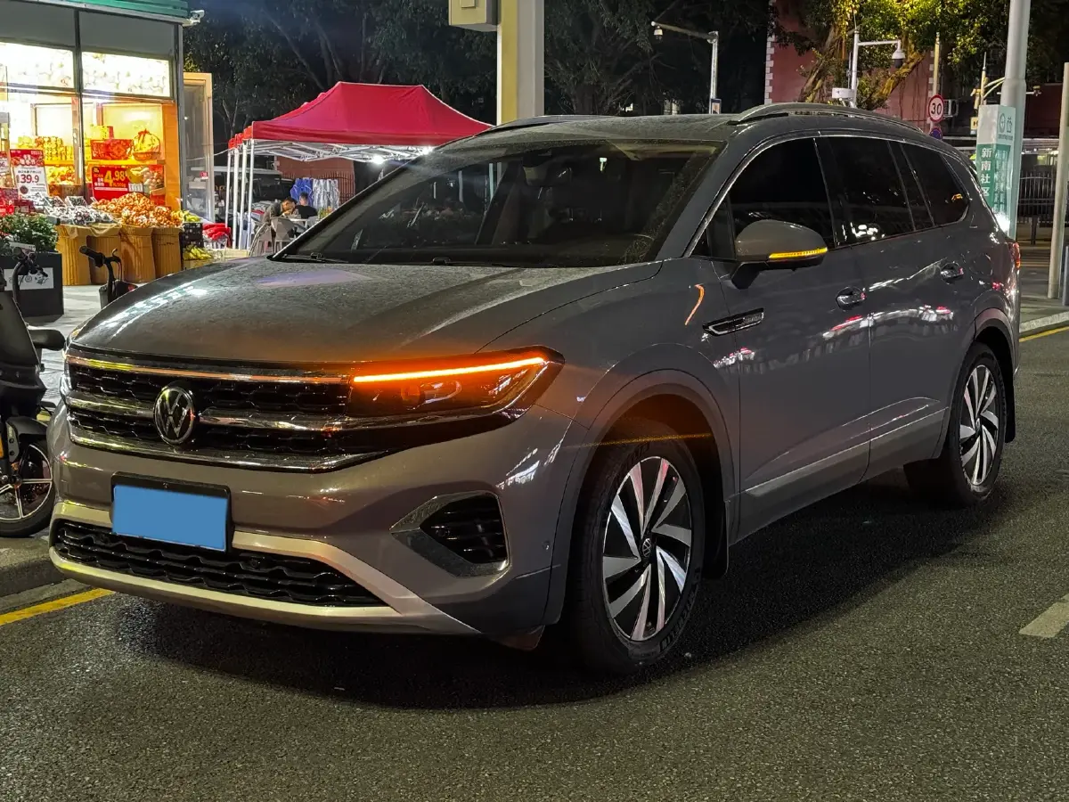 2021 Volkswagen Talagon 2.0T 220HP L4 7DCT