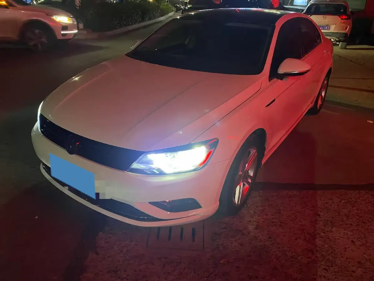 2018 Volkswagen Lamando 1.4T 150HP L4 7DCT