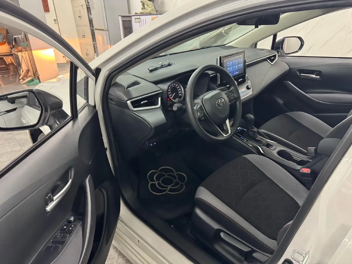 2021 Toyota Corolla 1.2T 116HP L4 CVT,autocango,china used car exporter,china ev exporter,chinese used car exporter,chinese used ev exporter