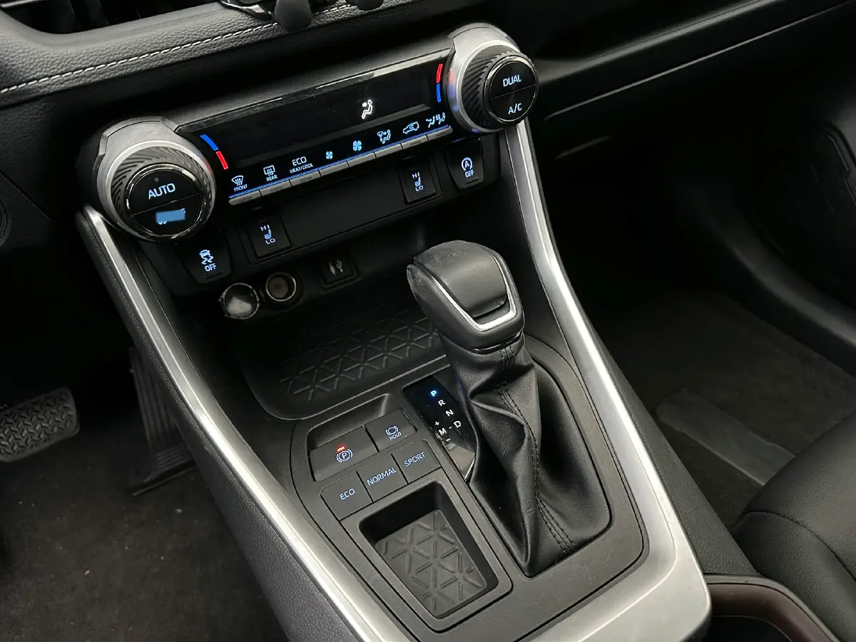 2022 Toyota RAV4 2.0L 171HP L4 CVT,autocango,china used car exporter,china ev exporter,chinese used car exporter,chinese used ev exporter