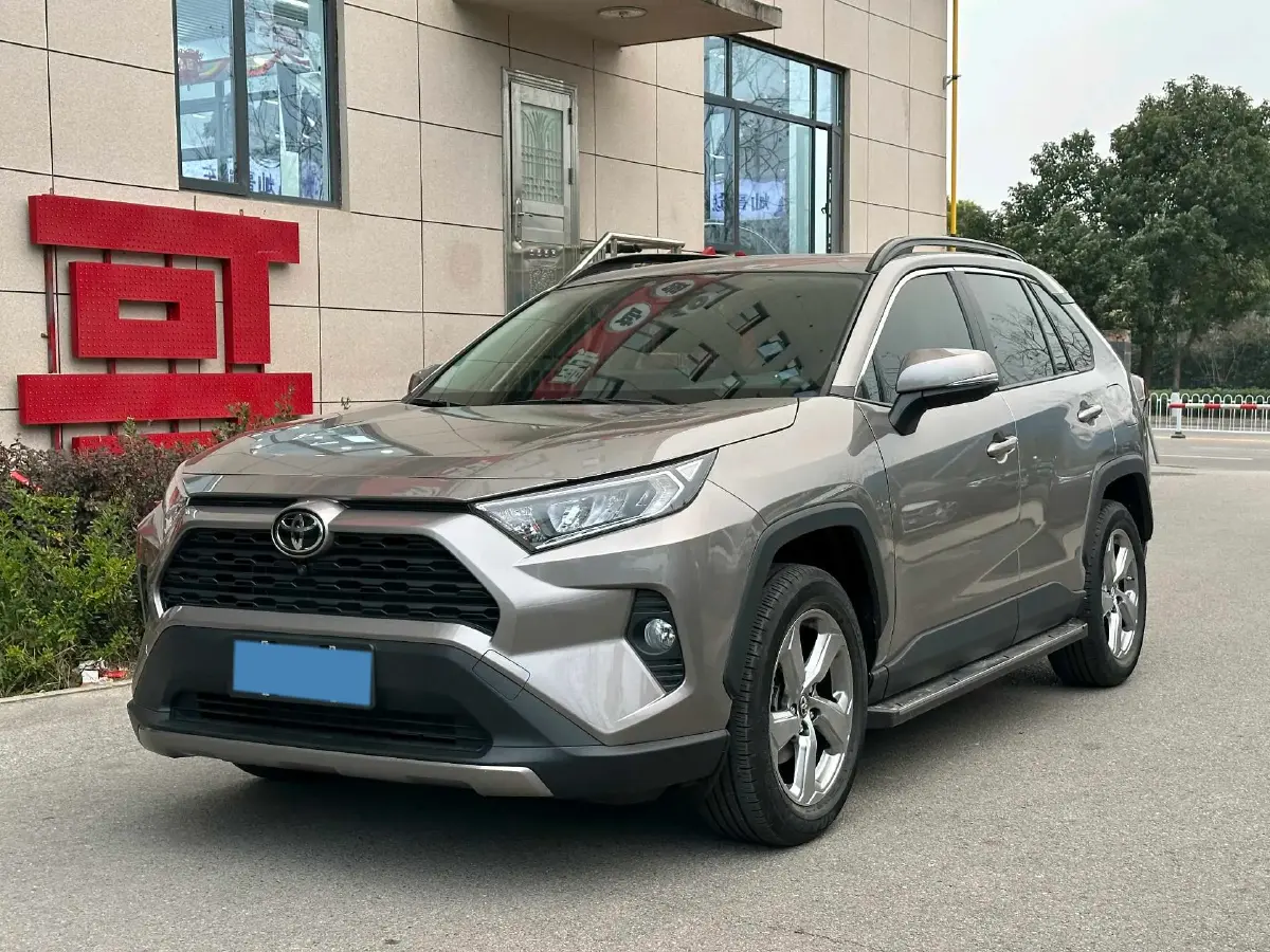 2022 Toyota RAV4 2.0L 171HP L4 CVT