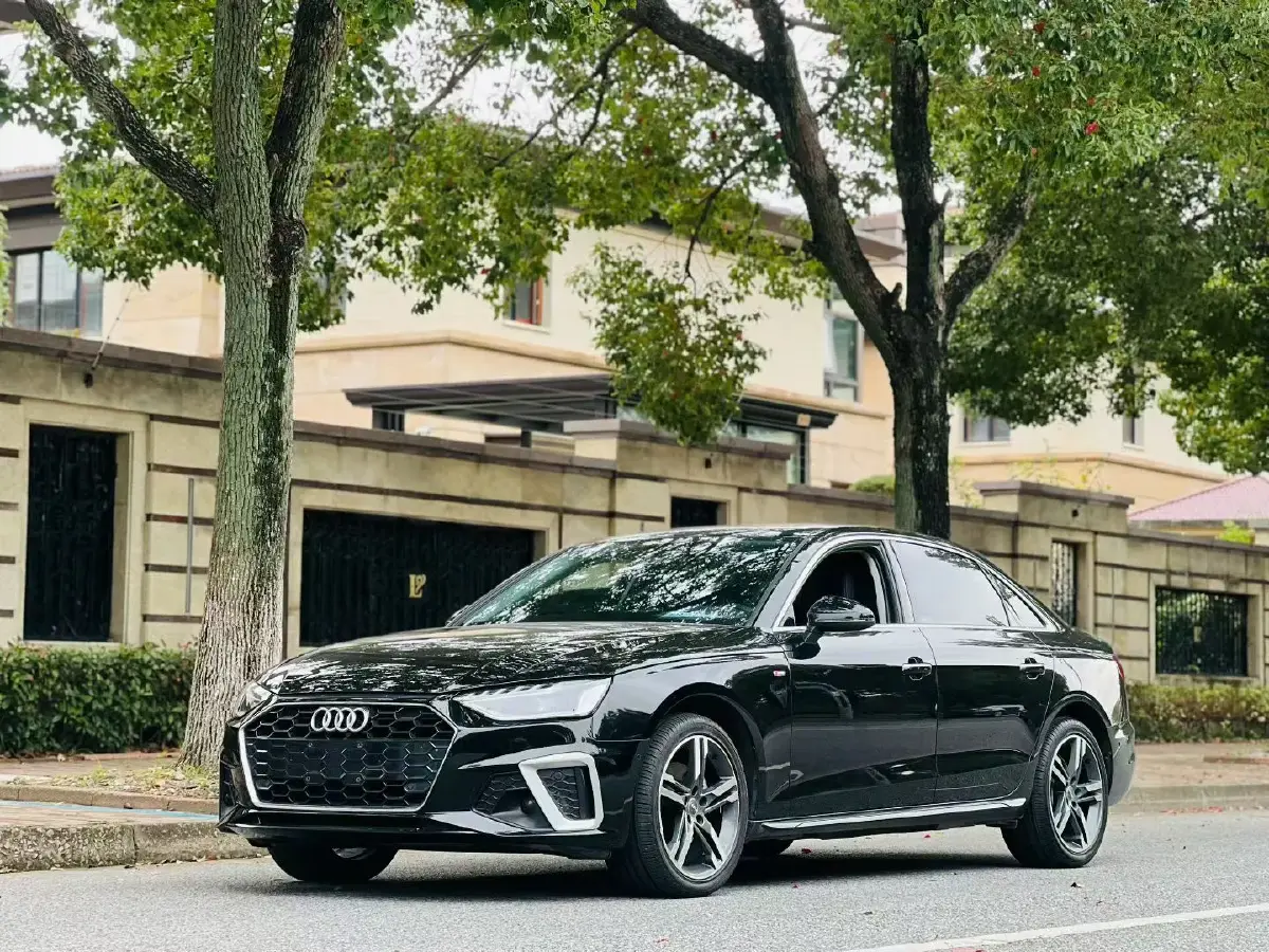 2020 Audi A4L 2.0T 190HP L4 7DCT