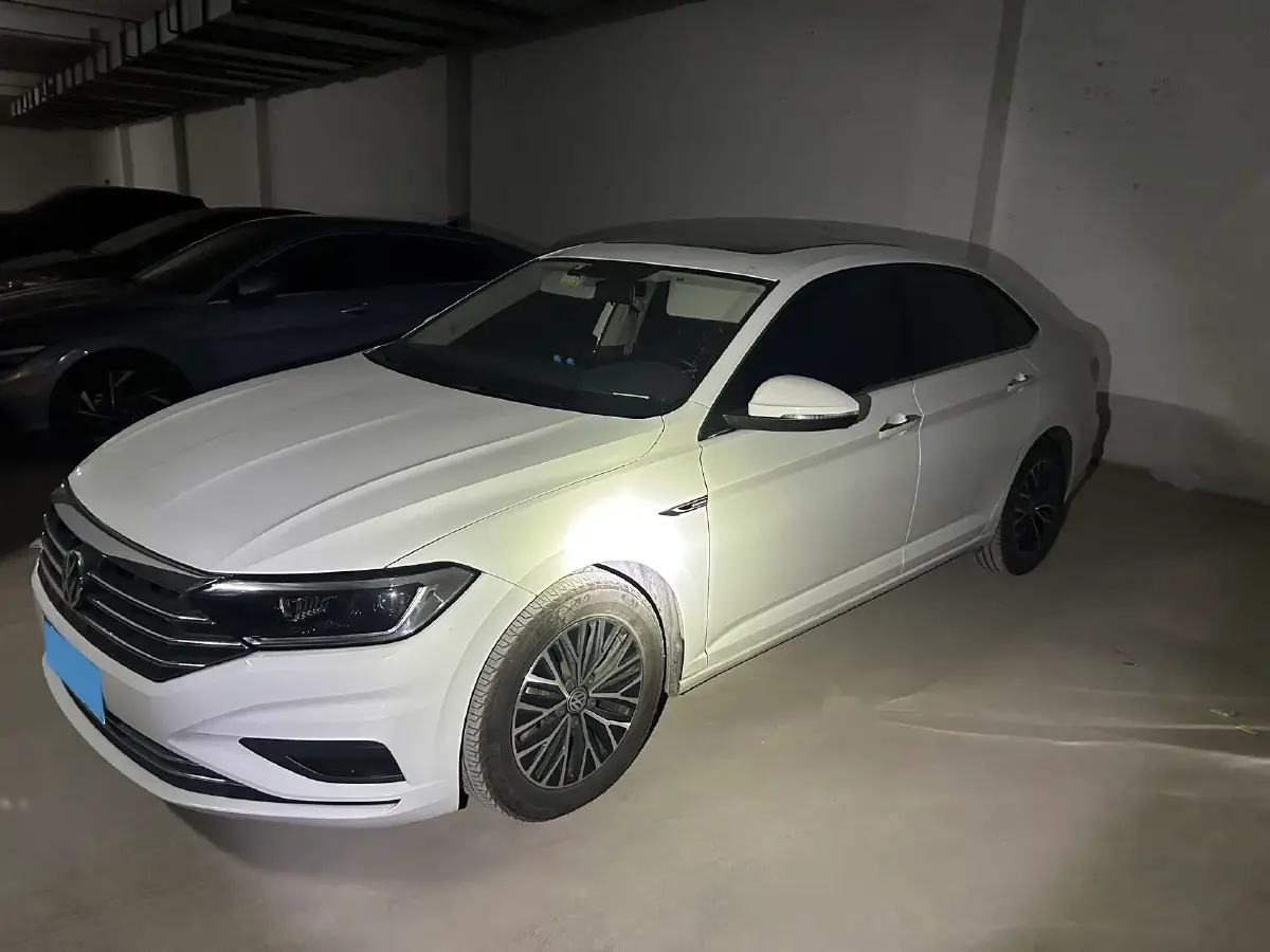 2020 Volkswagen Sagitar 1.4T 150HP L4 7DCT