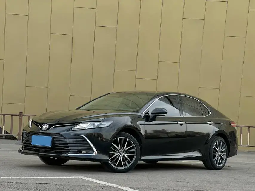 2021 Toyota Camry 2.5L 209HP L4 8AT