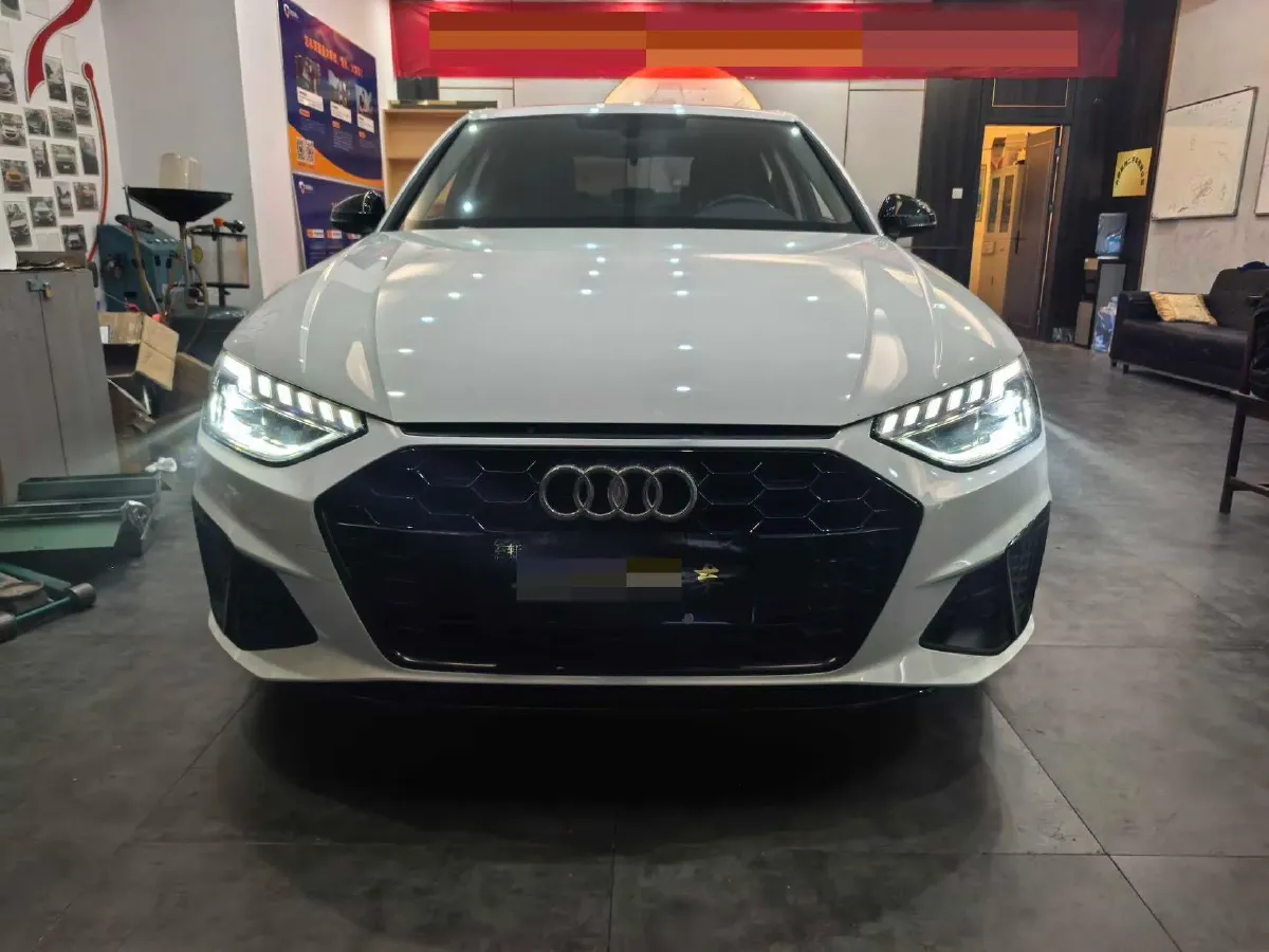 2022 Audi A4L 2.0T 190HP L4 7DCT,autocango,china used car exporter,china ev exporter,chinese used car exporter,chinese used ev exporter
