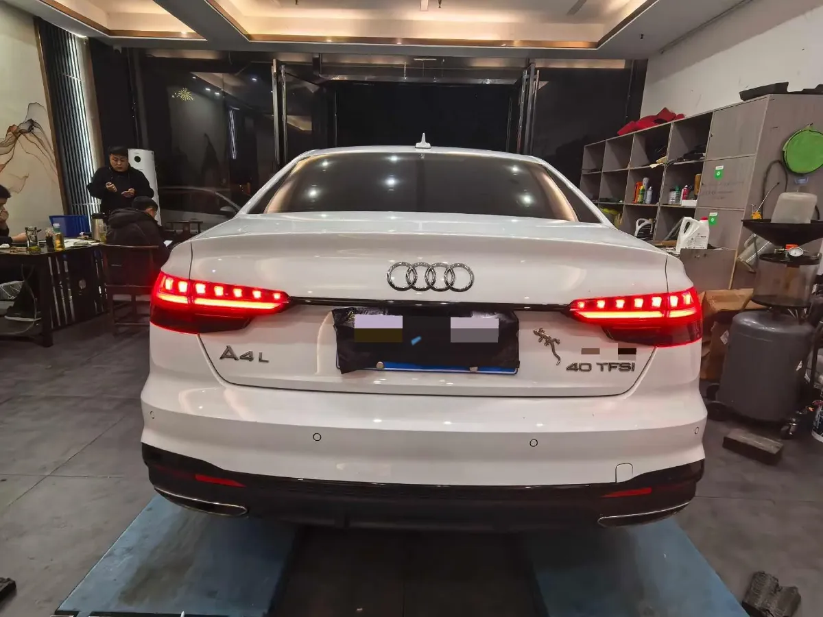 2022 Audi A4L 2.0T 190HP L4 7DCT,autocango,china used car exporter,china ev exporter,chinese used car exporter,chinese used ev exporter