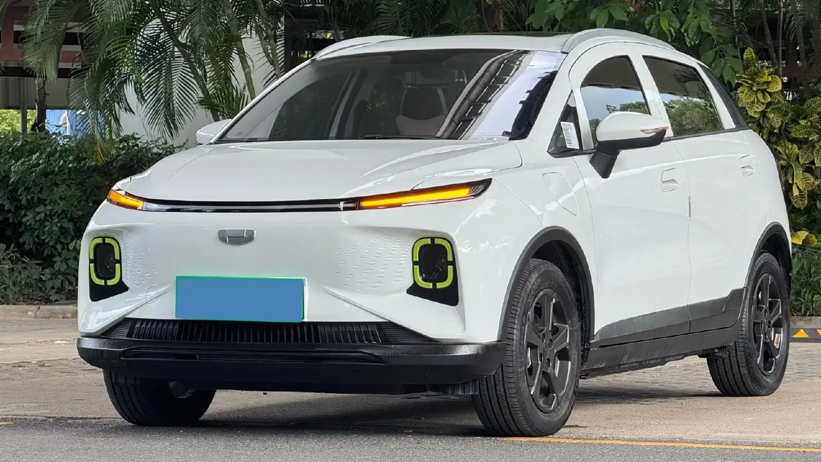 2023 Geometry E BEV 39.4KWH