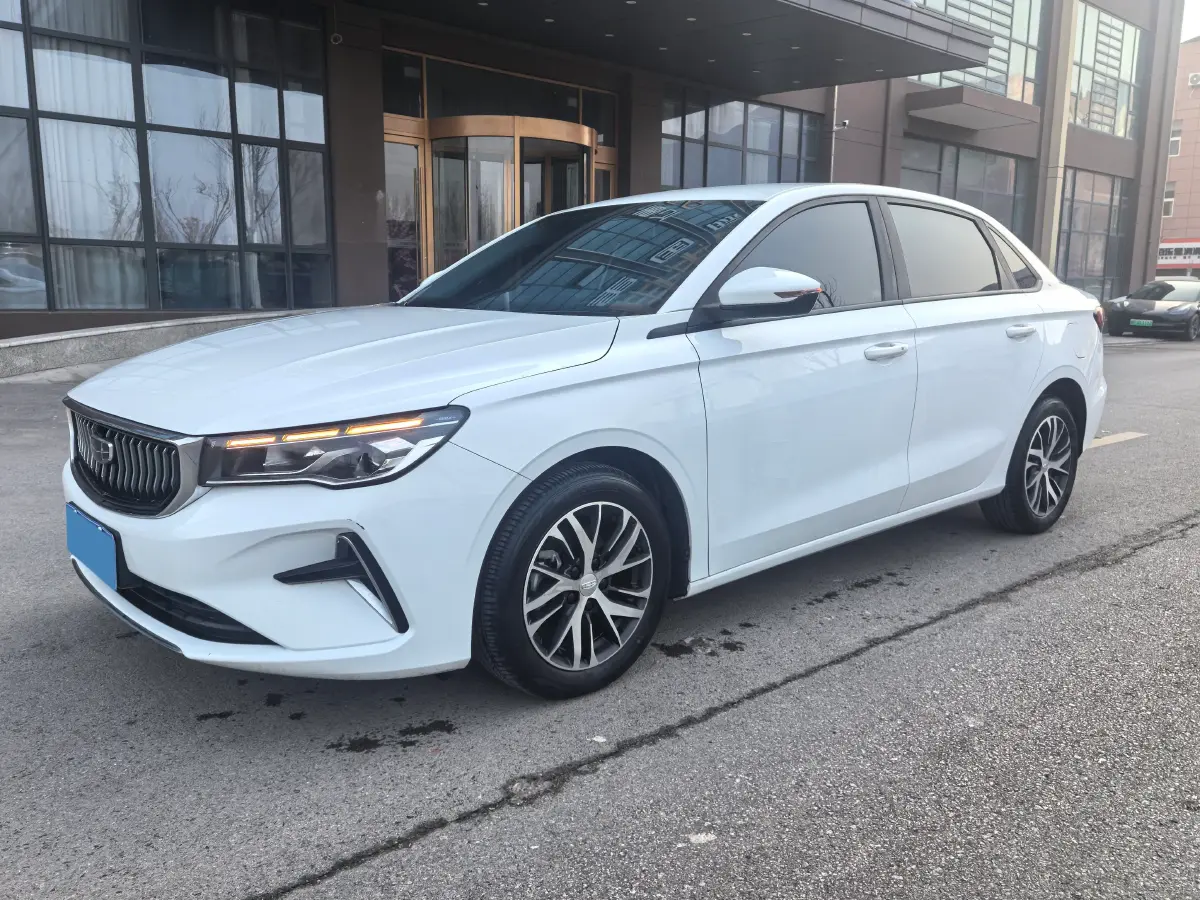 2022 Geely Emgrand 1.5L 114HP L4 CVT