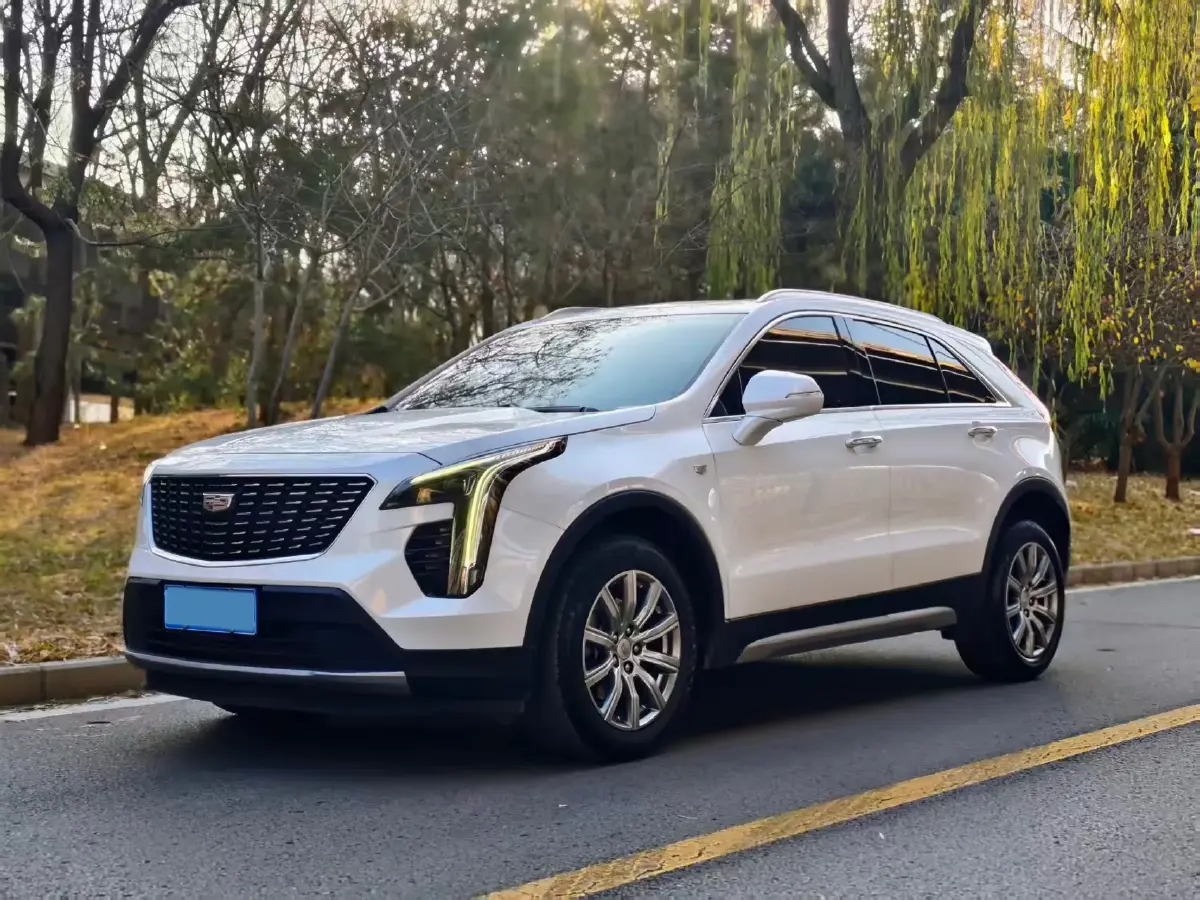 2021 Cadillac XT4 2.0T 237HP L4 9AT