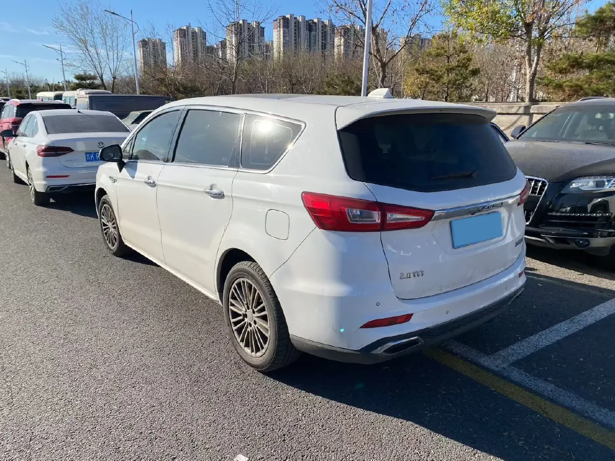 2017 LiFan XuanLang 2.0L 141HP L4 5MT,autocango,china used car exporter,china ev exporter,chinese used car exporter,chinese used ev exporter
