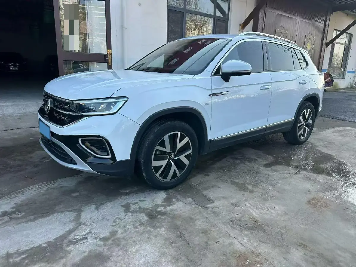 2023 Volkswagen Tayron 2.0T 186HP L4 7DCT