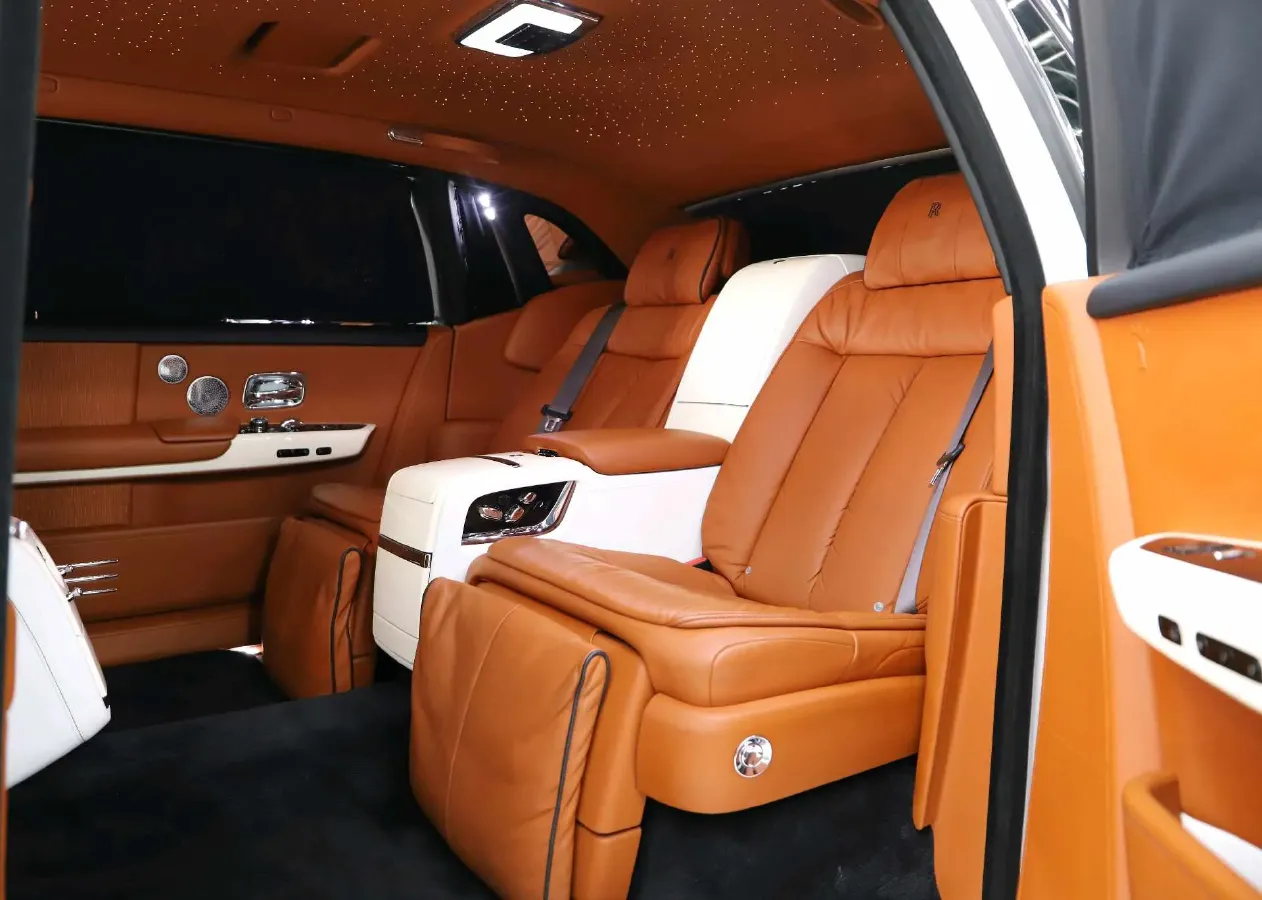 2018 Rolls-Royce Phantom 6.7T 571HP V12 8AT,autocango,china used car exporter,china ev exporter,chinese used car exporter,chinese used ev exporter