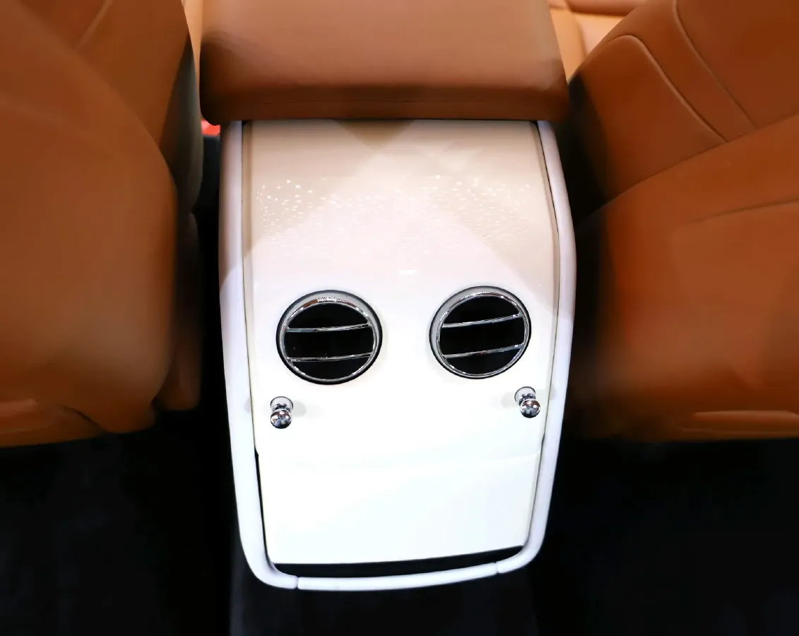 2018 Rolls-Royce Phantom 6.7T 571HP V12 8AT,autocango,china used car exporter,china ev exporter,chinese used car exporter,chinese used ev exporter