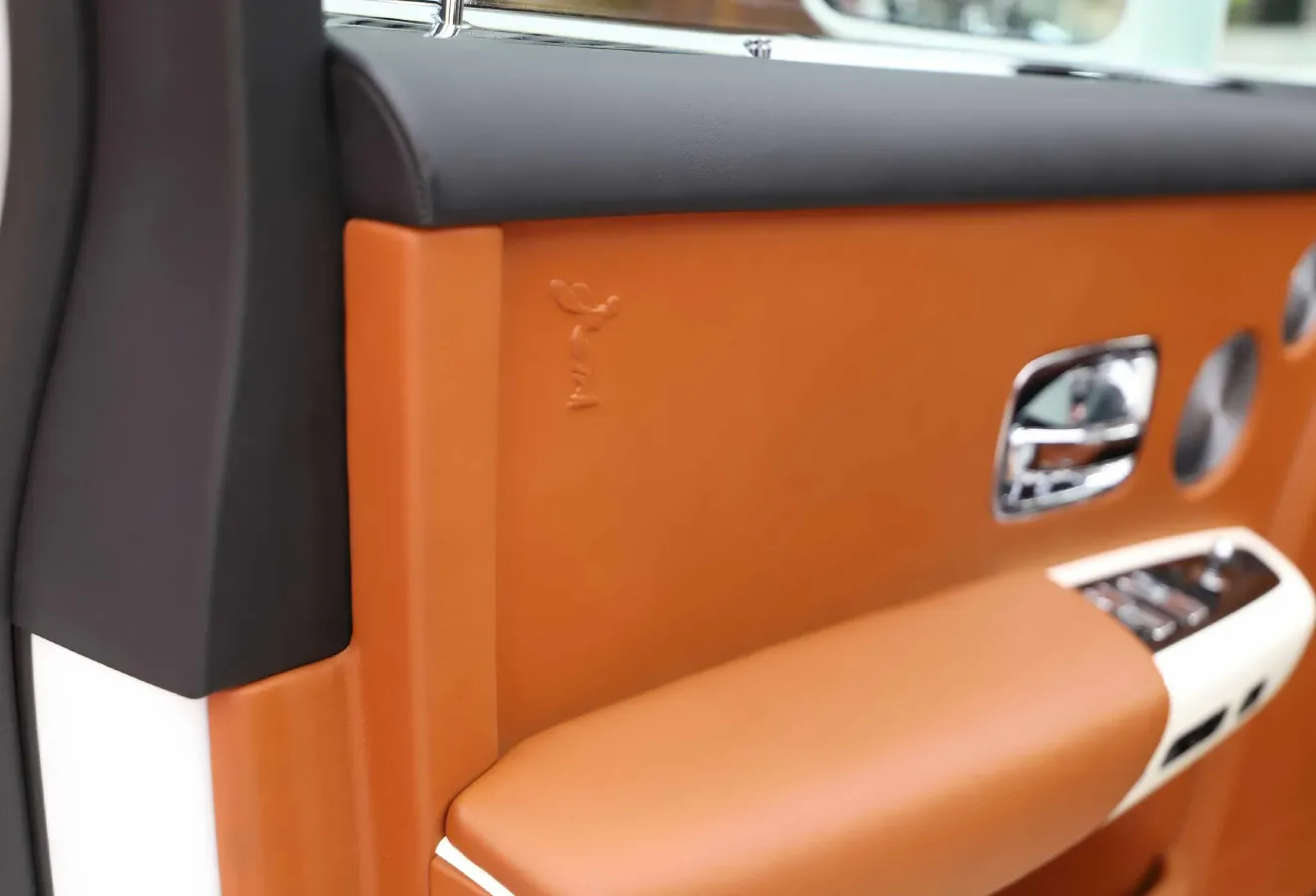 2018 Rolls-Royce Phantom 6.7T 571HP V12 8AT,autocango,china used car exporter,china ev exporter,chinese used car exporter,chinese used ev exporter