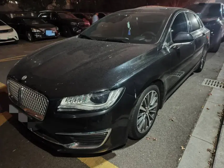 2019 Lincoln MKZ 2.0T 196HP L4 6AT