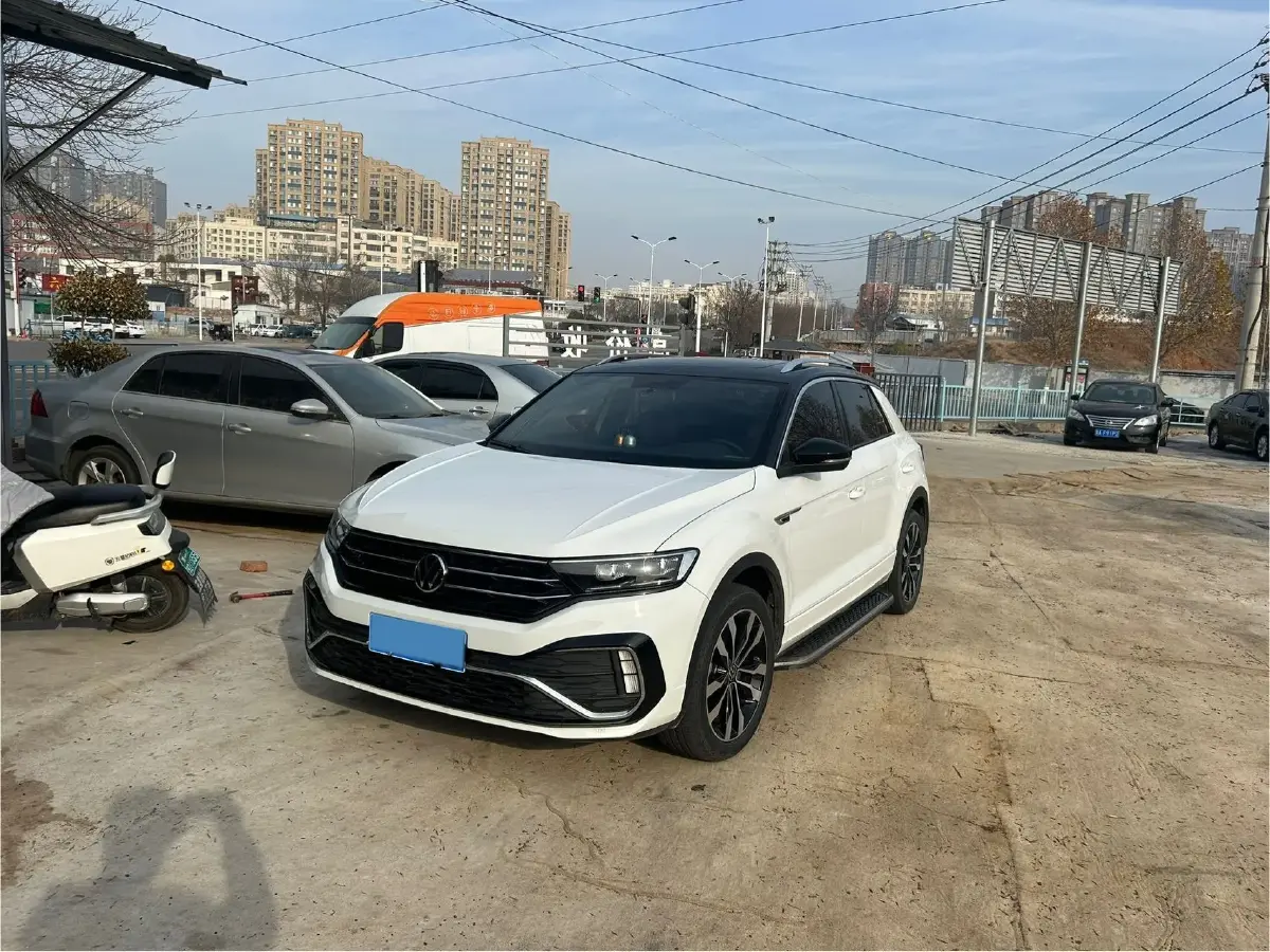 2020 Volkswagen T-Roc 1.4T 150HP L4 7DCT