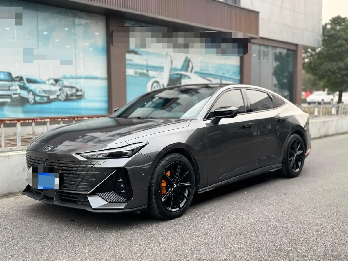 2022 ChangAn UNI-V 1.5T 188HP L4 7DCT