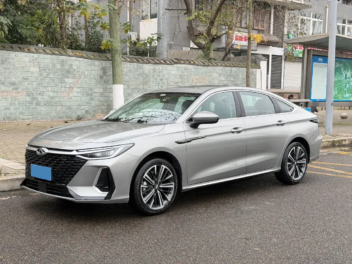 2025 Chery Arrizo 8 1.6T 197HP L4 7DCT