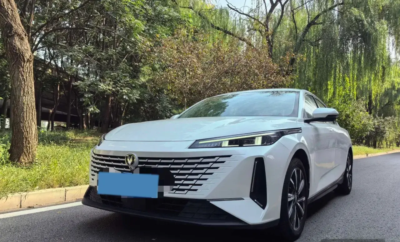 2023 ChangAn Oshan Z6 1.5T 188HP L4 7DCT