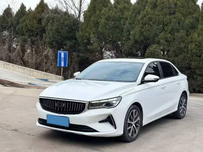 2022 Geely Emgrand 1.5L 114HP L4 CVT