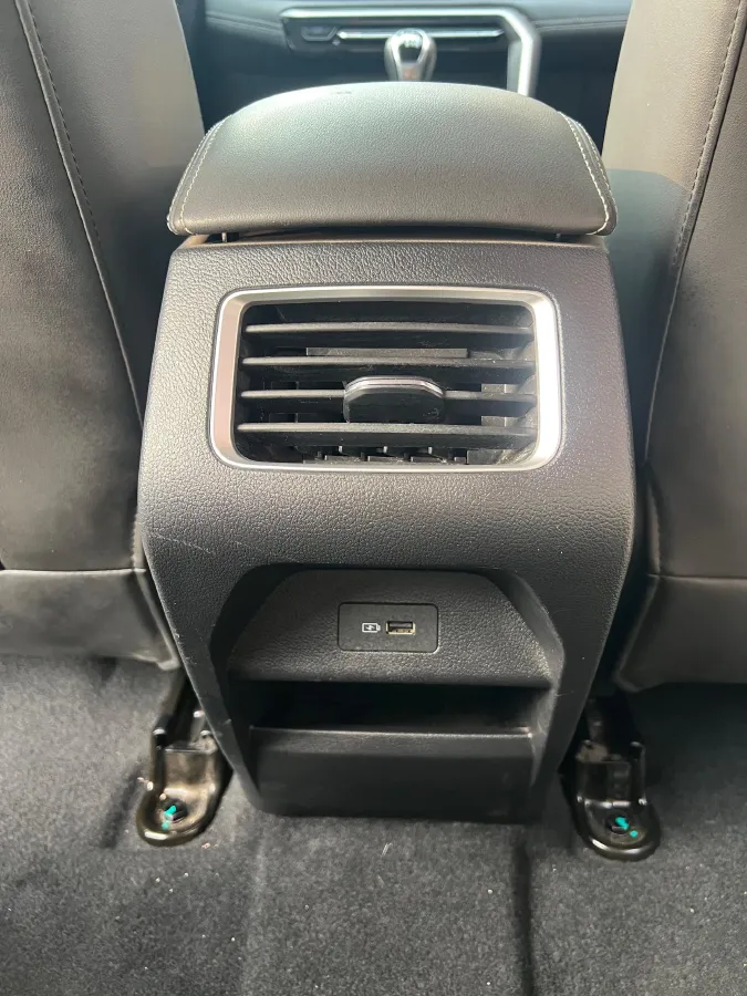 2021 Geely Vision X6 1.4T 141HP L4 6MT,autocango,china used car exporter,china ev exporter,chinese used car exporter,chinese used ev exporter