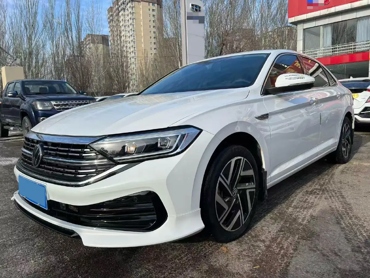 2023 Volkswagen Sagitar 1.5T 160HP L4 7DCT