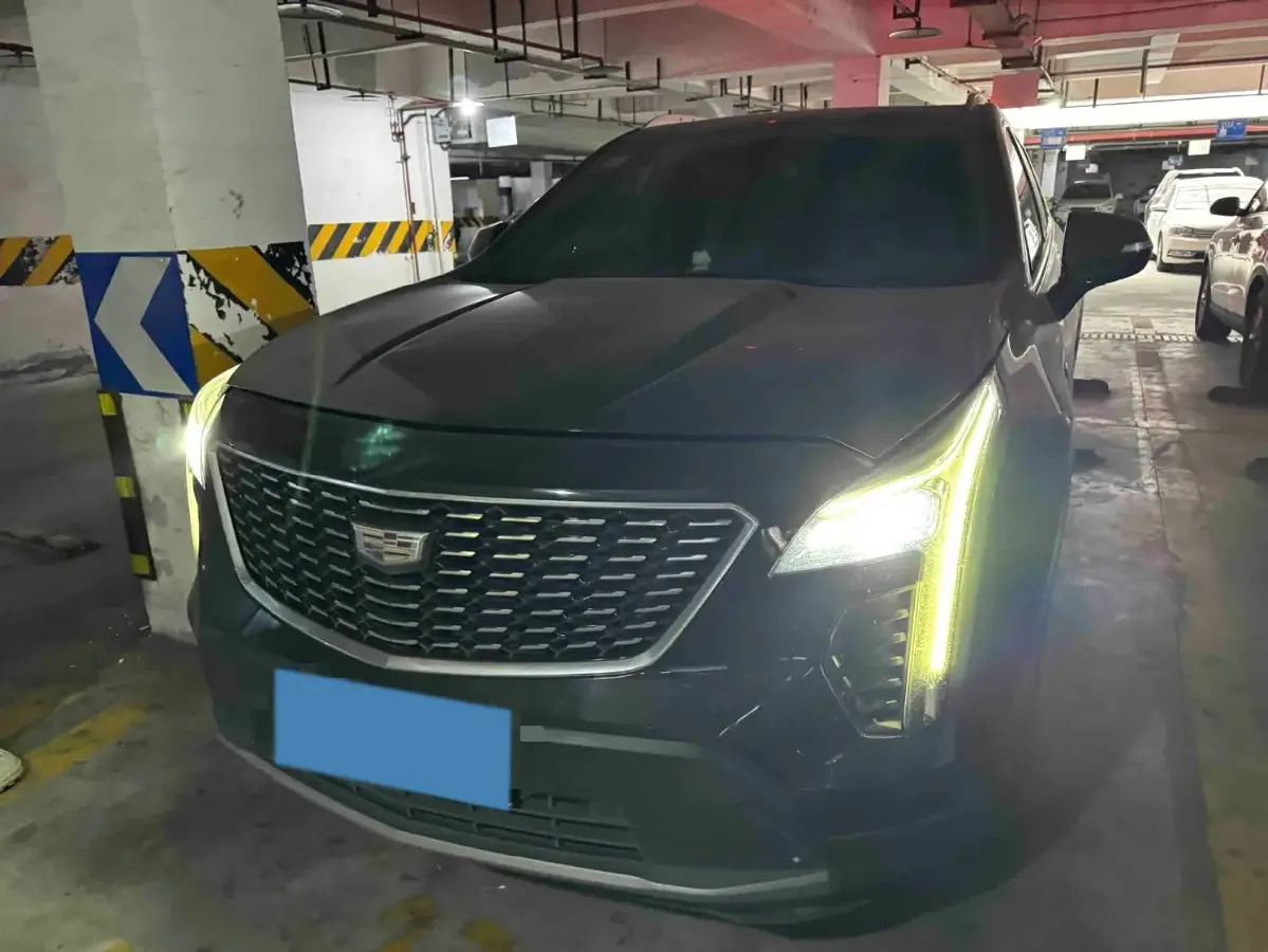 2021 Cadillac XT4 2.0T 237HP L4 9AT
