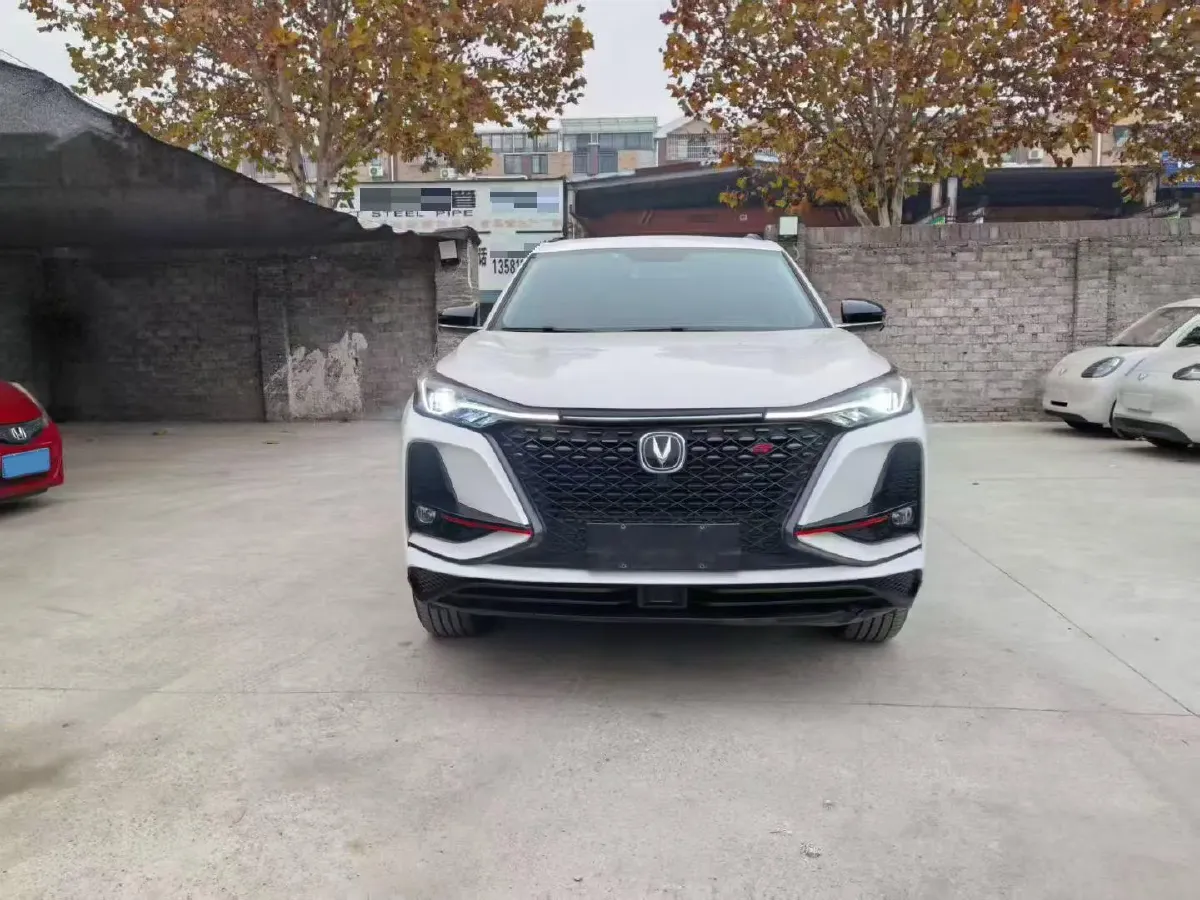 2021 ChangAn CS75 Plus 2.0T 233HP L4 8AT,autocango,china used car exporter,china ev exporter,chinese used car exporter,chinese used ev exporter