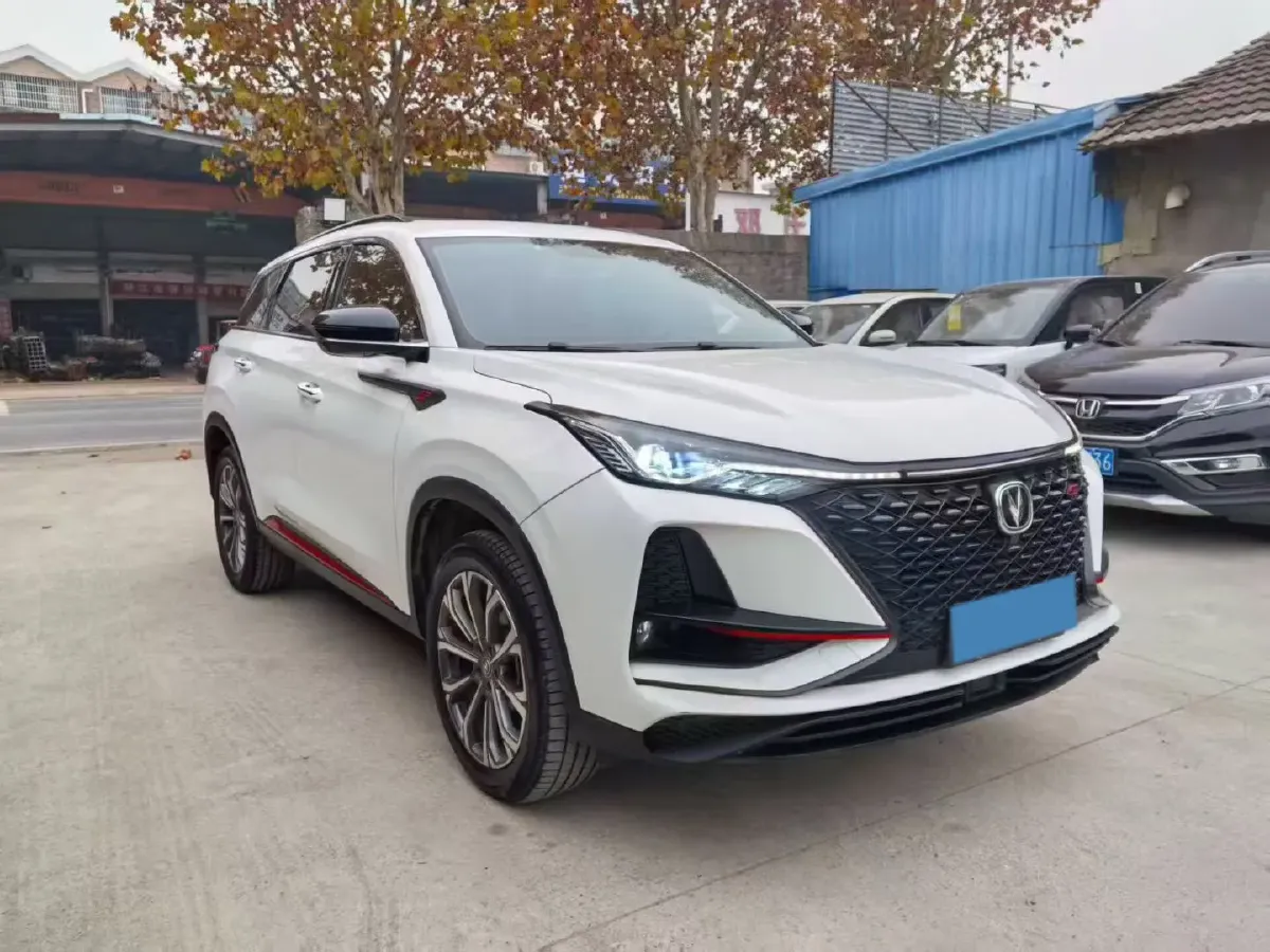 2021 ChangAn CS75 Plus 2.0T 233HP L4 8AT,autocango,china used car exporter,china ev exporter,chinese used car exporter,chinese used ev exporter