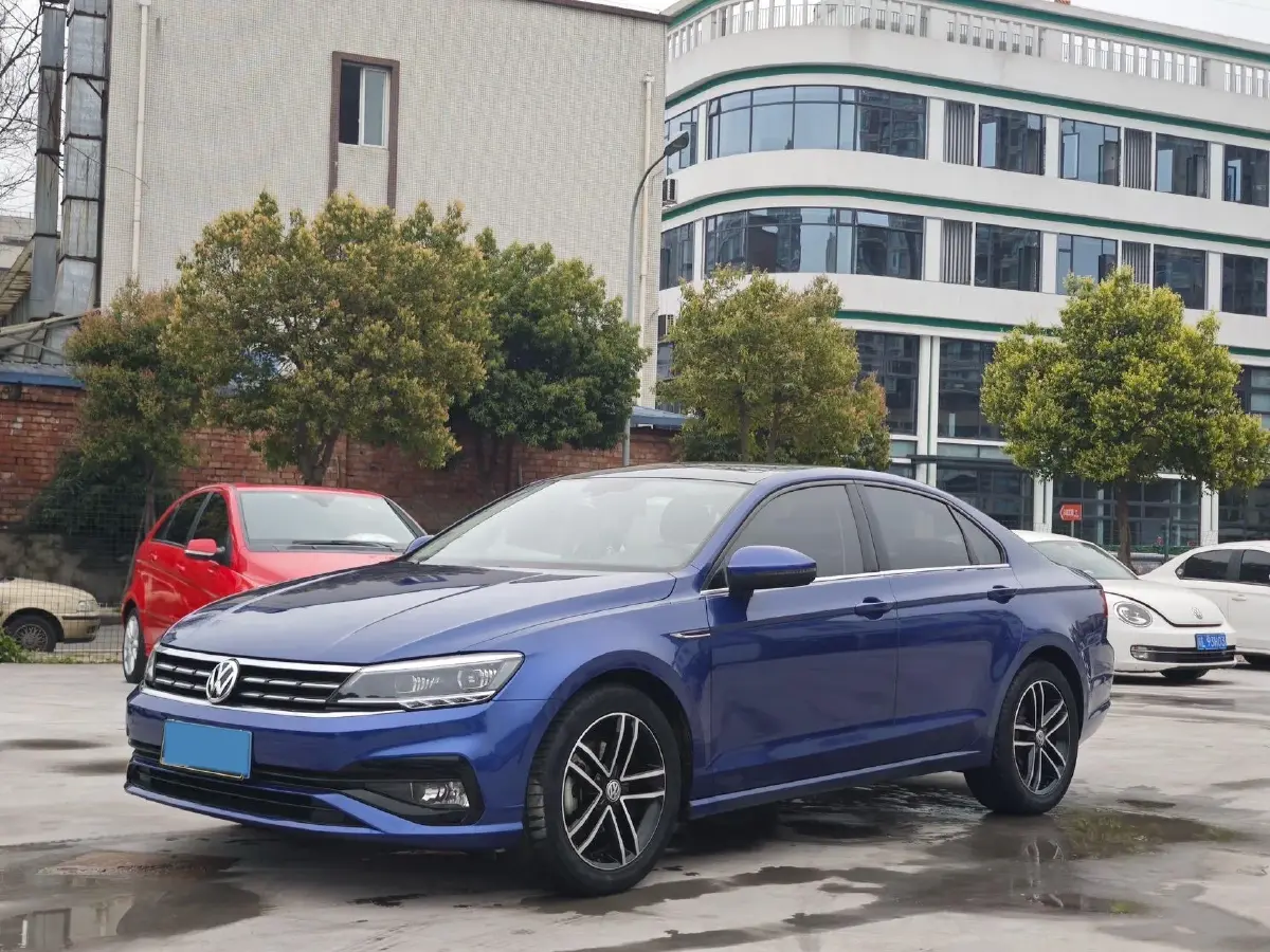 2019 Volkswagen Passat 1.4T 150HP L4 7DCT