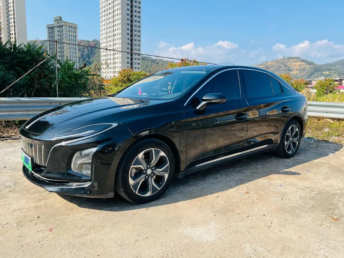 2023 HongQi E-QM5 BEV 54KWH