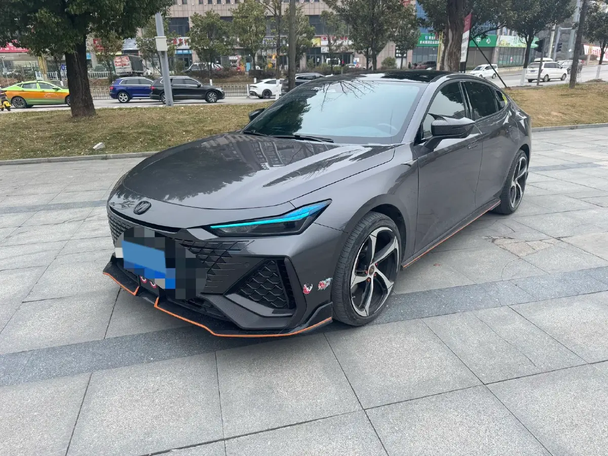 2024 ChangAn UNI-V 2.0T 233HP L4 8AT