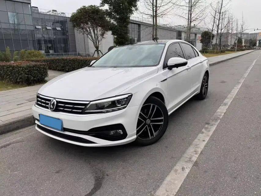 2019 Volkswagen Passat 1.4T 150HP L4 7DCT