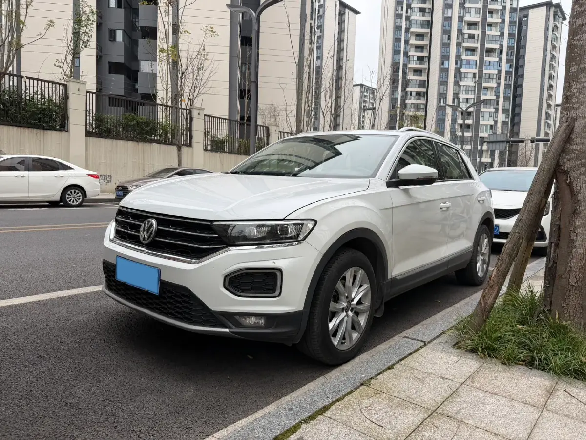 2019 Volkswagen T-Roc 1.4T 131HP L4 7DCT