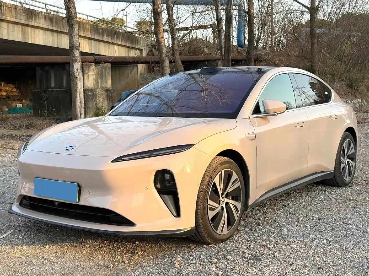 2024 NIO ET5 BEV 75KWH