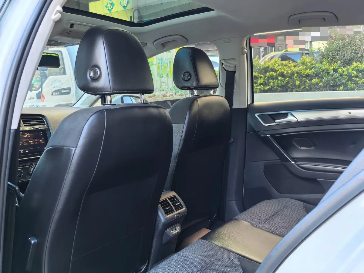 2019 Brilliance Auto V7 1.8T 231HP L4 7DCT,autocango,china used car exporter,china ev exporter,chinese used car exporter,chinese used ev exporter