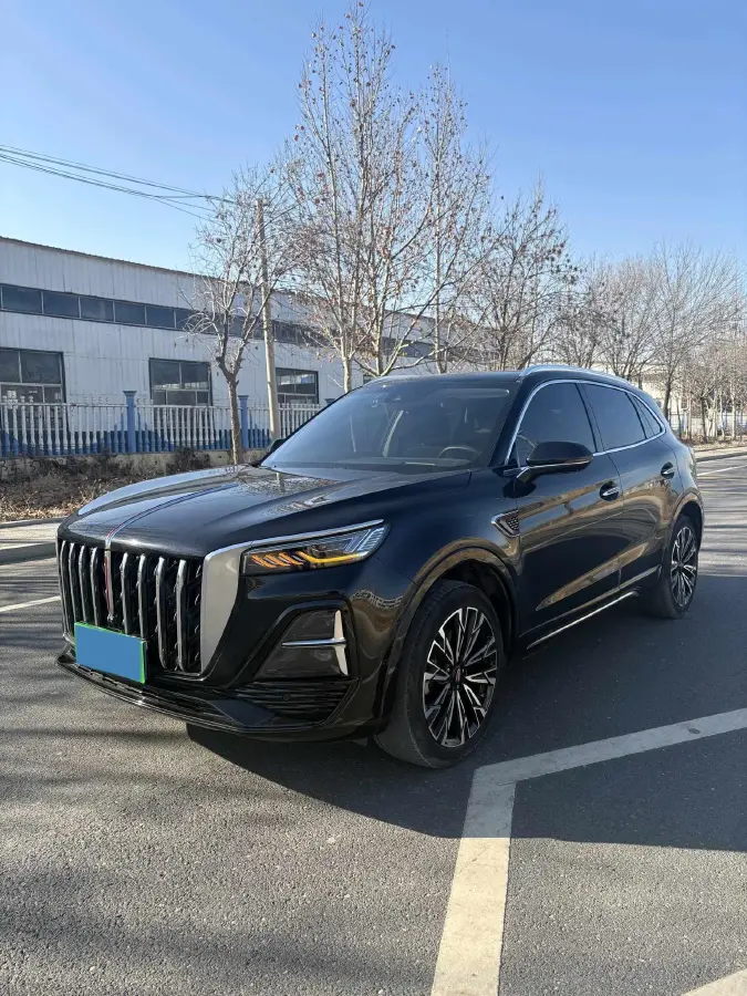 2023 HongQi HS5 2.0T 252HP L4 8AT