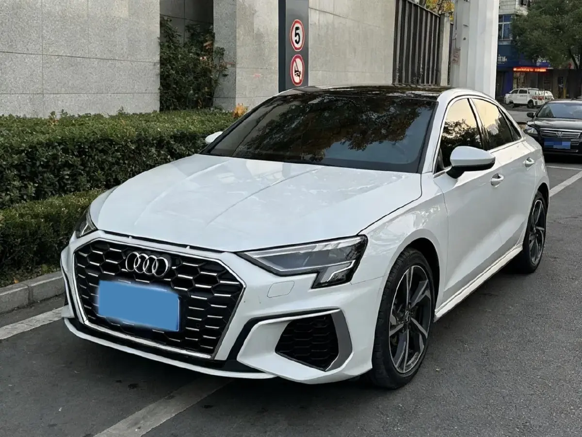 2022 Audi A3 1.4T 150HP L4 7DCT