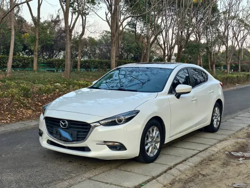 2019 Mazda 3 Axela 1.5L 117HP L4 6AT