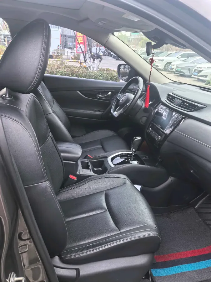 2020 Nissan X-Trail 2.0L 154HP L4 CVT,autocango,china used car exporter,china ev exporter,chinese used car exporter,chinese used ev exporter