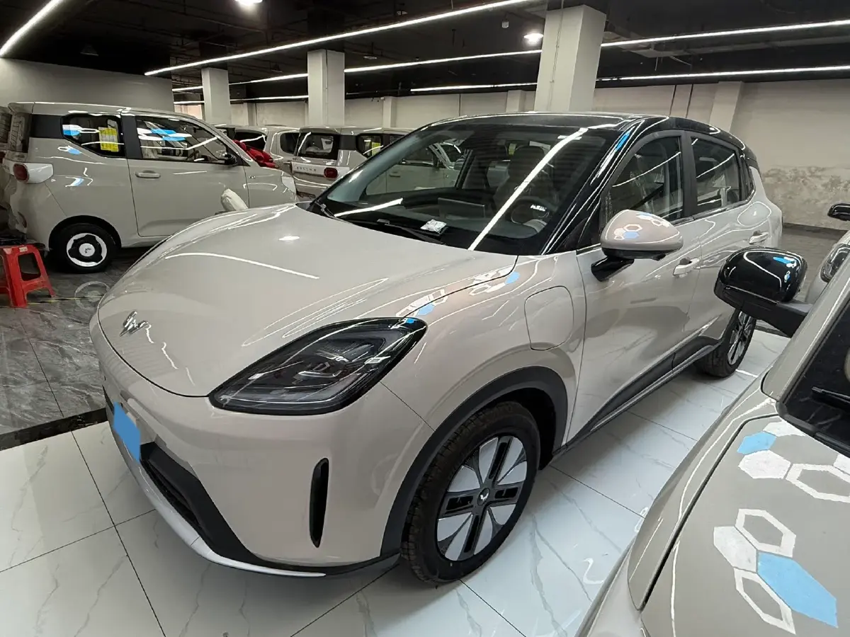 2025 WuLing HongGuang New Energy REEV 99HP REEV