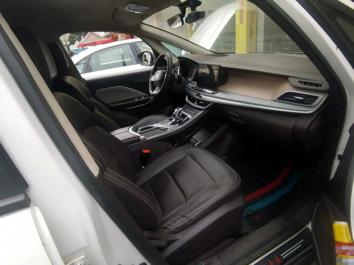 2021 Livan Maple 80v BEV 53KWH,autocango,china used car exporter,china ev exporter,chinese used car exporter,chinese used ev exporter