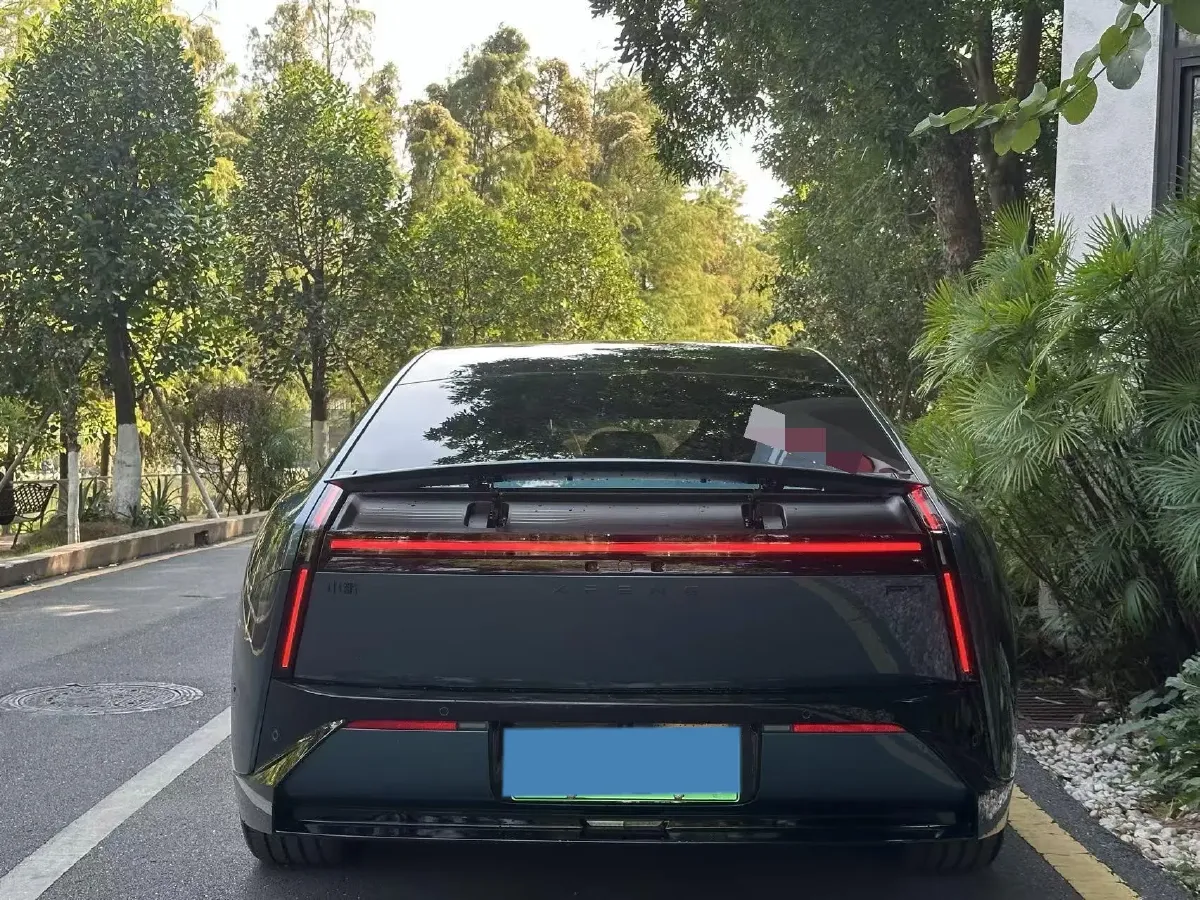 2025 Xpeng P7 BEV,autocango,china used car exporter,china ev exporter,chinese used car exporter,chinese used ev exporter